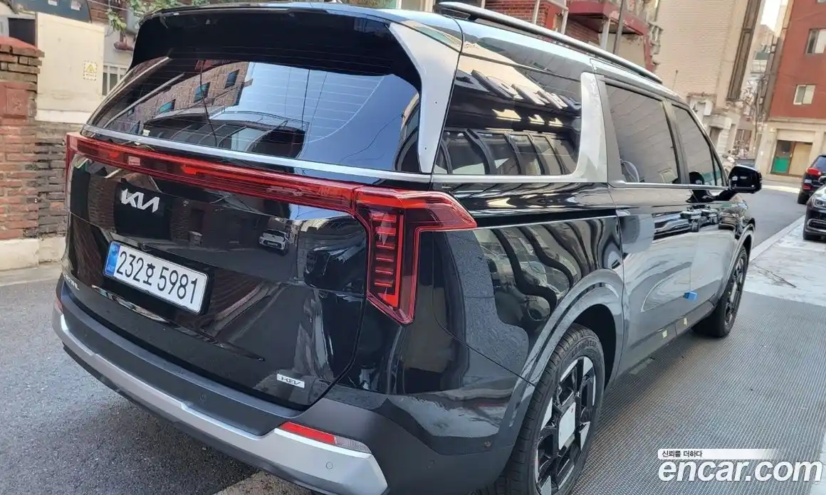 Kia Carnival 2025 1.6 автомат (гидро), фото 3