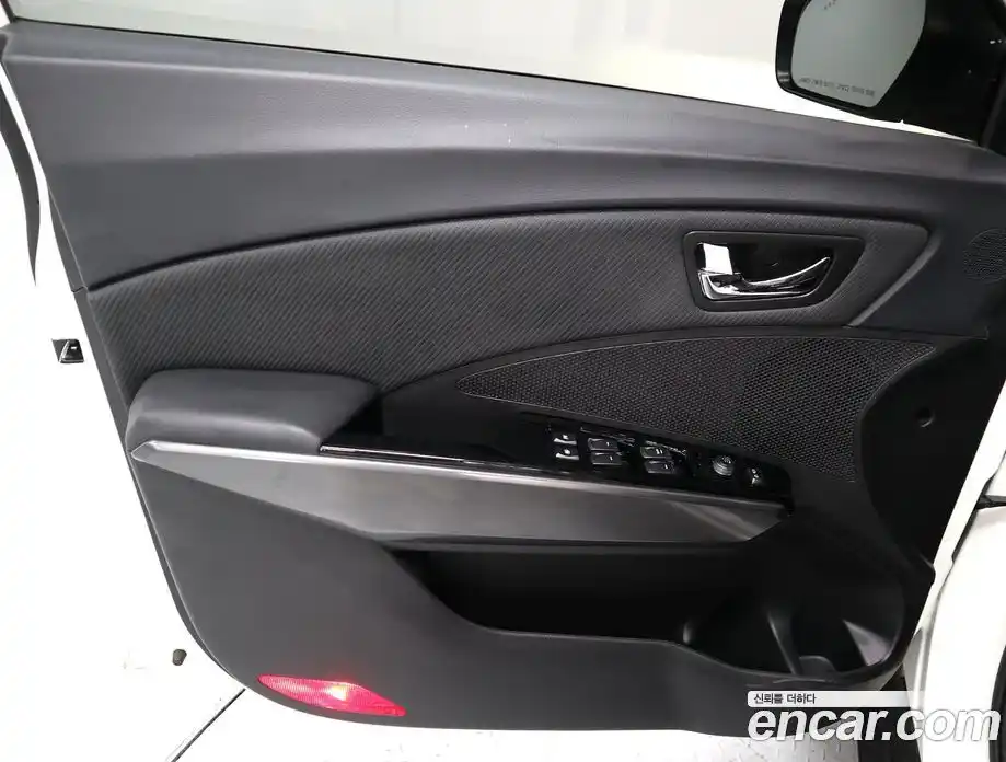 SsangYong TIBOLI 2019 1.5 автомат (гидро), фото 19