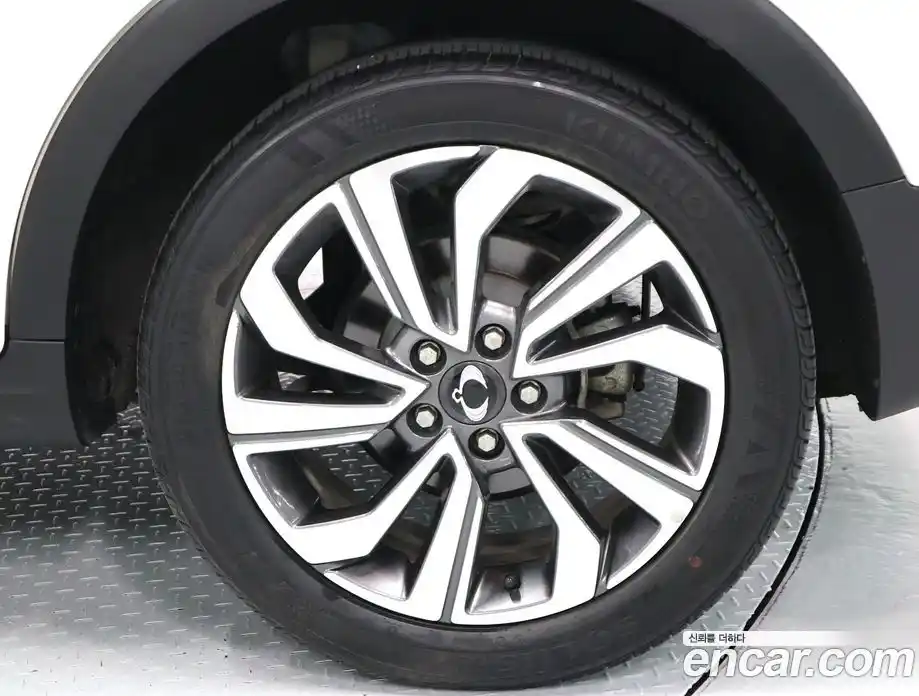 SsangYong TIBOLI 2019 1.5 автомат (гидро), фото 5