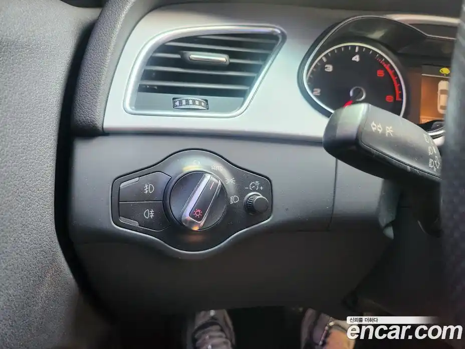 Audi A4 2015 2.0 автомат (гидро), фото 15
