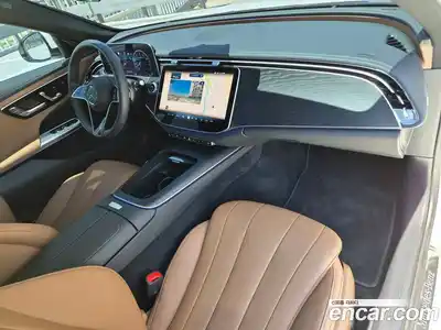 Mercedes-Benz E-Class 2025 2.0 автомат (гидро), миниатюра 12