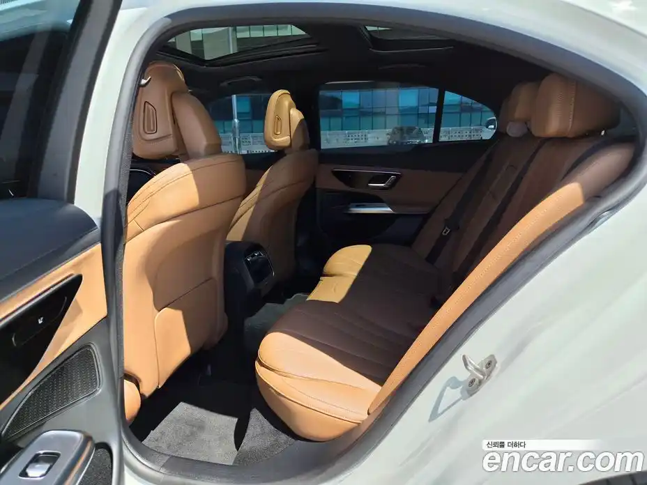 Mercedes-Benz E-Class 2025 2.0 автомат (гидро), фото 17
