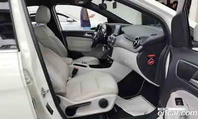 Mercedes-Benz B-Class 2013 1.8 гидро, миниатюра 11 Mercedes-Benz B-Class 2013 1.8 гидро, миниатюра 11