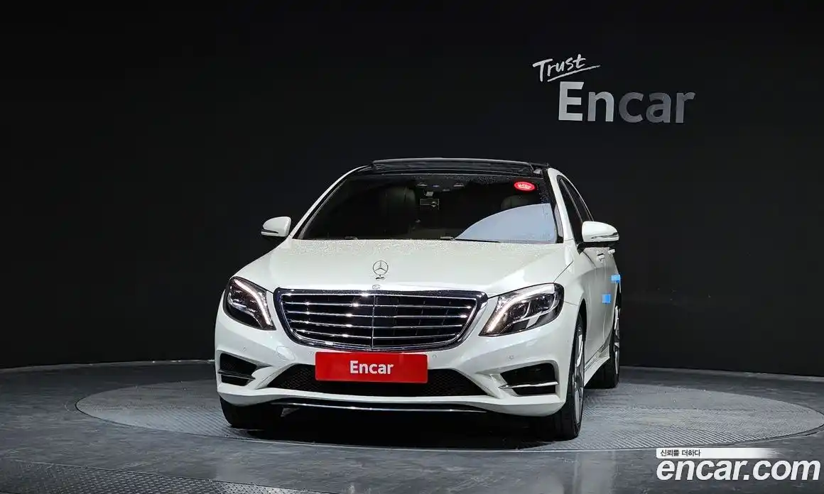 Mercedes-Benz S-Class 2015 4.7 гидро, фото 3 Mercedes-Benz S-Class 2015 4.7 гидро, фото 3