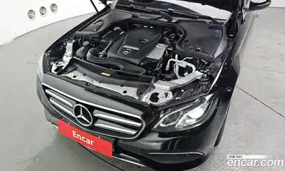 Mercedes-Benz E-Class 2019 2.0 автомат (гидро), миниатюра 6