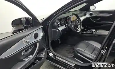 Mercedes-Benz E-Class 2019 2.0 автомат (гидро), миниатюра 10