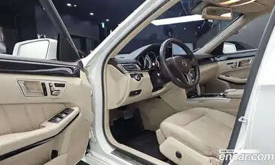 Mercedes-Benz E-Class 2015 2.1 автомат (гидро), миниатюра 10