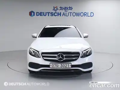Mercedes-Benz E-Class 2017 2.0 автомат (гидро), миниатюра 3