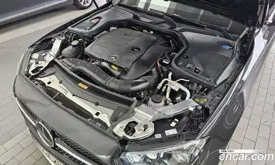 Mercedes-Benz E-Class 2021 2.0 автомат (гидро), миниатюра 6