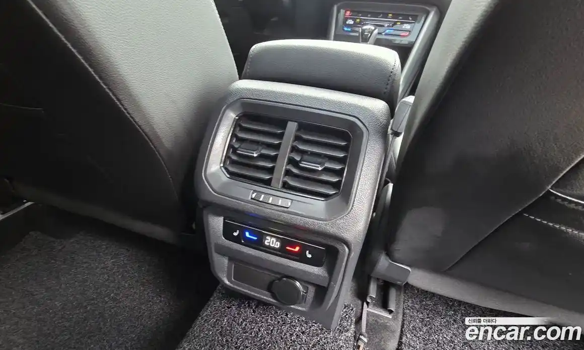 Volkswagen Tiguan 2023 2.0 автомат (гидро), фото 11