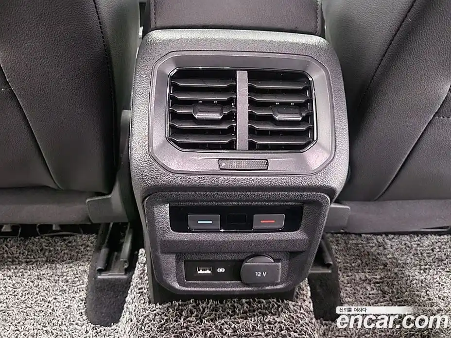 Volkswagen Tiguan 2019 2.0 автомат (гидро), фото 13