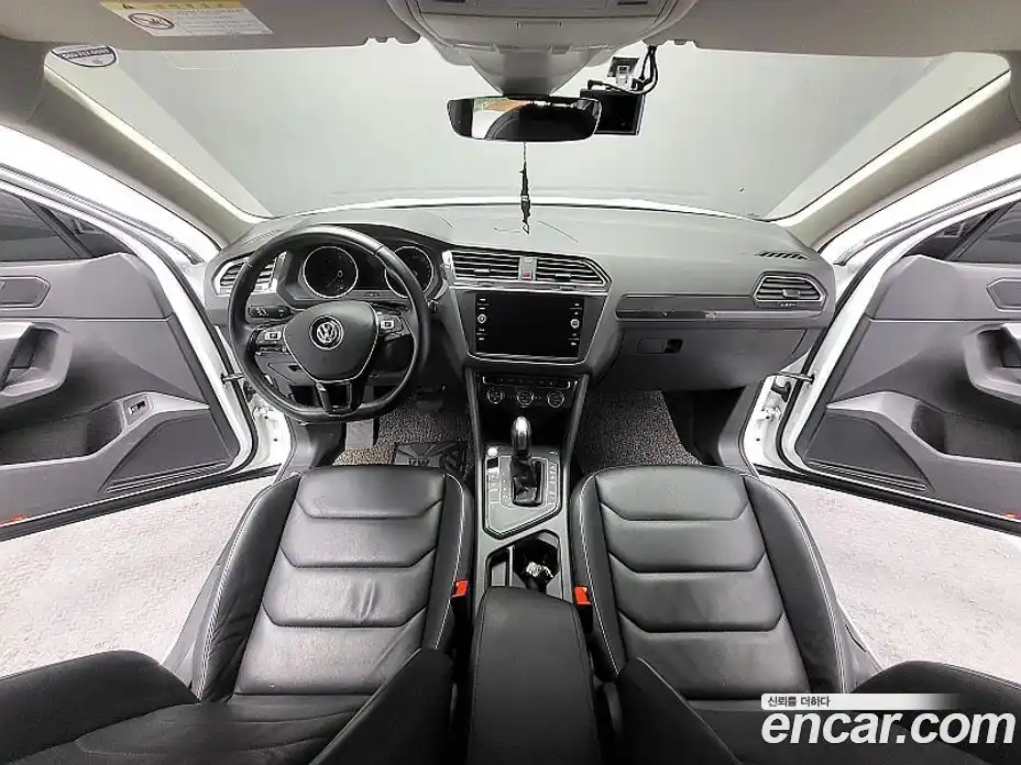 Volkswagen Tiguan 2019 2.0 автомат (гидро), фото 7