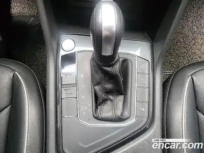 Volkswagen Tiguan 2019 2.0 автомат (гидро), миниатюра 9