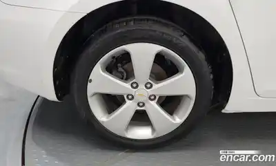Chevrolet Cruze 2011 1.8 автомат (гидро), миниатюра 5