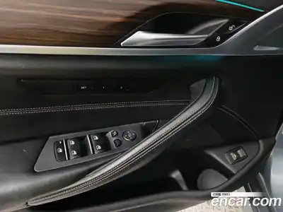BMW 5 серия 2017 2.0 автомат (гидро), миниатюра 9