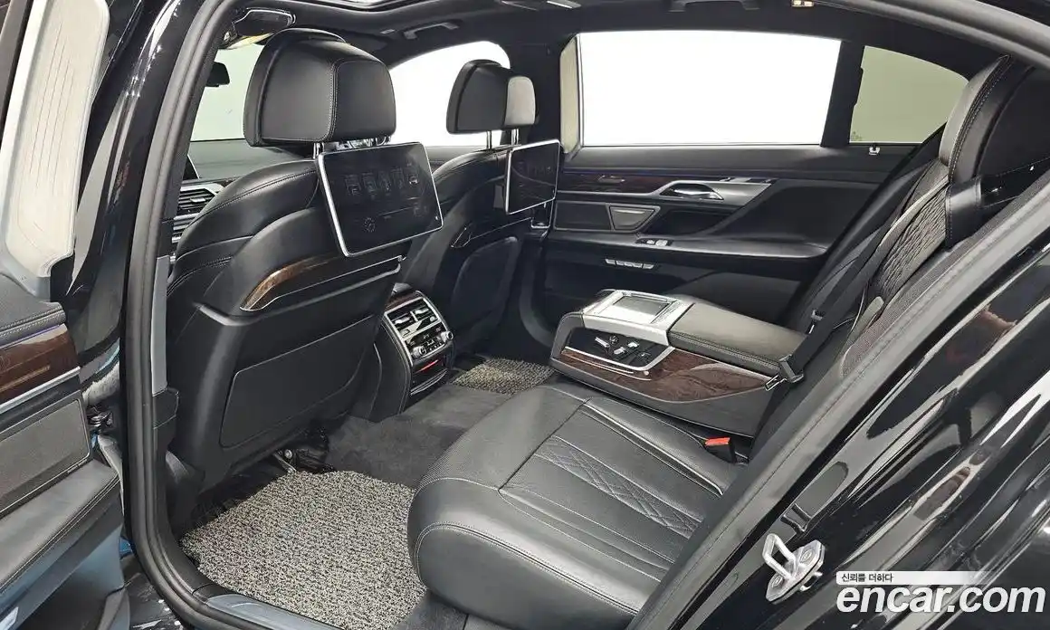 BMW 7 серия 2016 3.0 автомат (гидро), фото 11
