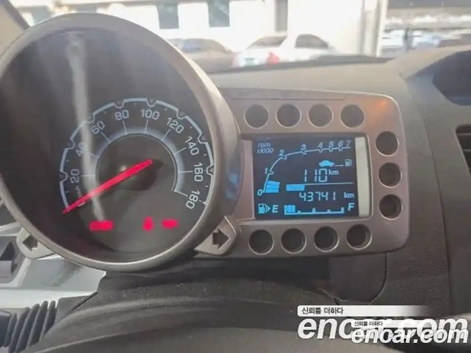 Chevrolet Spark 2013 1.0 автомат (гидро), фото 8
