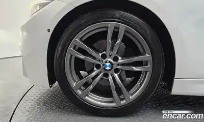 BMW 3 серия 2018 2.0 автомат (гидро), миниатюра 4