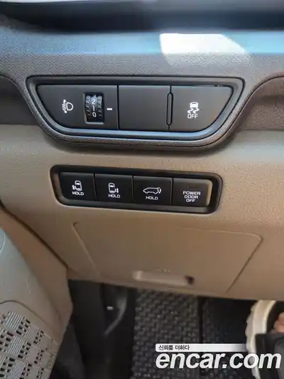 Kia Carnival 2024 1.6 автомат (гидро), миниатюра 9