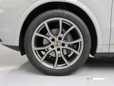 Porsche Cayenne 2023 3.0 автомат (гидро), миниатюра 5