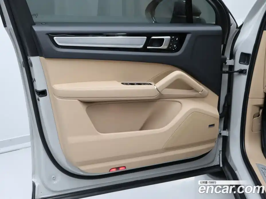 Porsche Cayenne 2023 3.0 автомат (гидро), фото 6