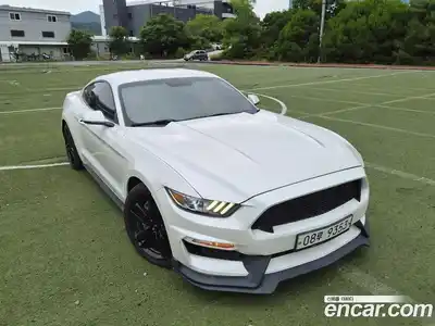 Ford Mustang 2017 2.3 автомат (гидро), миниатюра 2