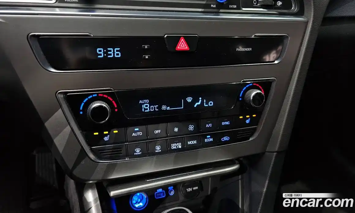 Hyundai Sonata 2015 2.0 автомат (гидро), фото 17