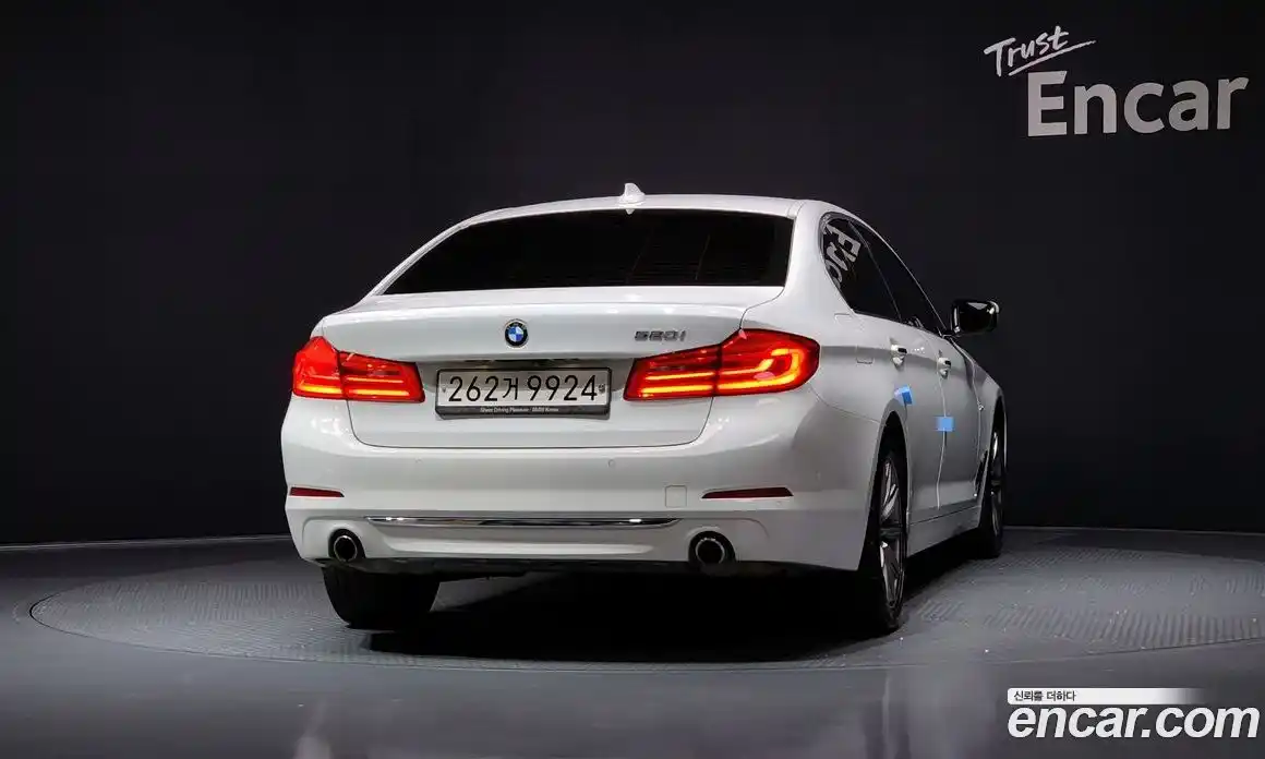 BMW 5 серия 2018 2.0 автомат (гидро), фото 4
