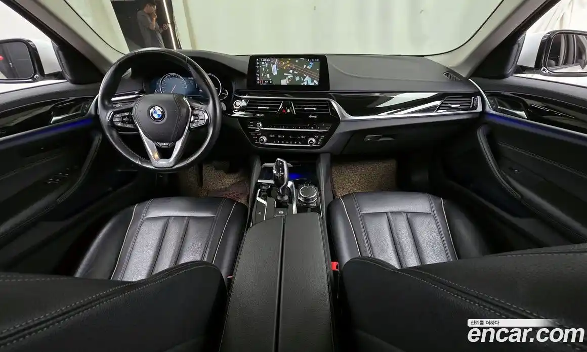 BMW 5 серия 2018 2.0 автомат (гидро), фото 7