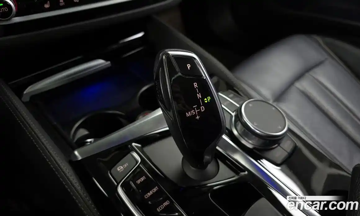 BMW 5 серия 2018 2.0 автомат (гидро), фото 9