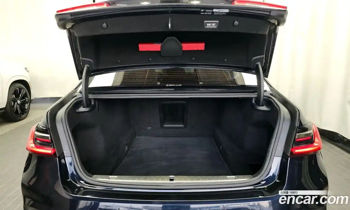 BMW 7 серия 2022 6.6 автомат (гидро), фото 20