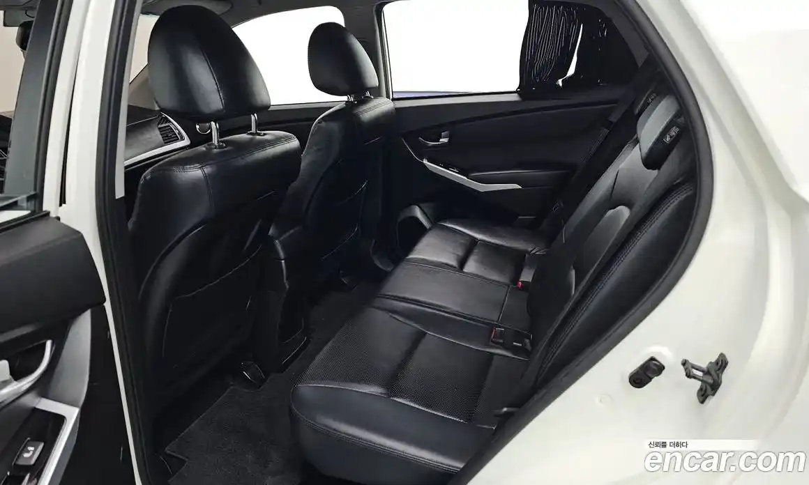 SsangYong Korando 2014 2.0 автомат (гидро), фото 16