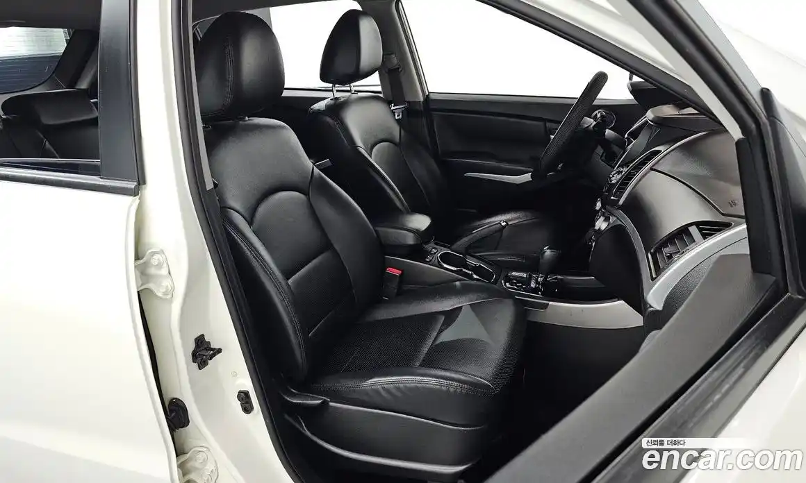 SsangYong Korando 2014 2.0 автомат (гидро), фото 17