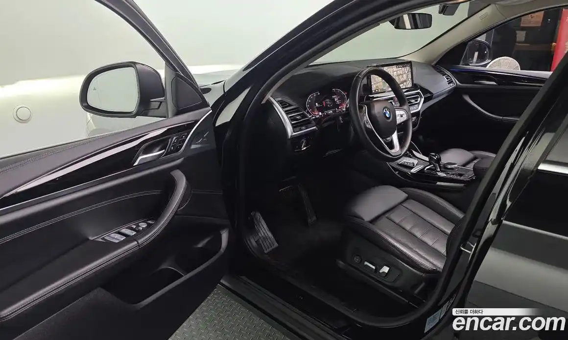 BMW X4 2023 2.0 автомат (гидро), фото 13