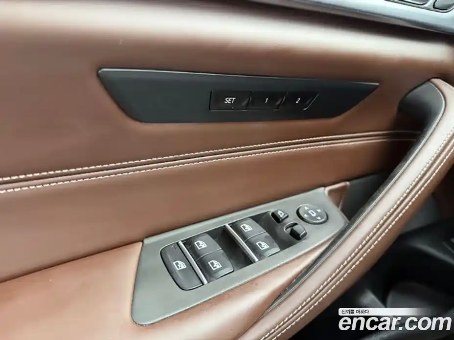 BMW 5 серия 2018 2.0 автомат (гидро), фото 15