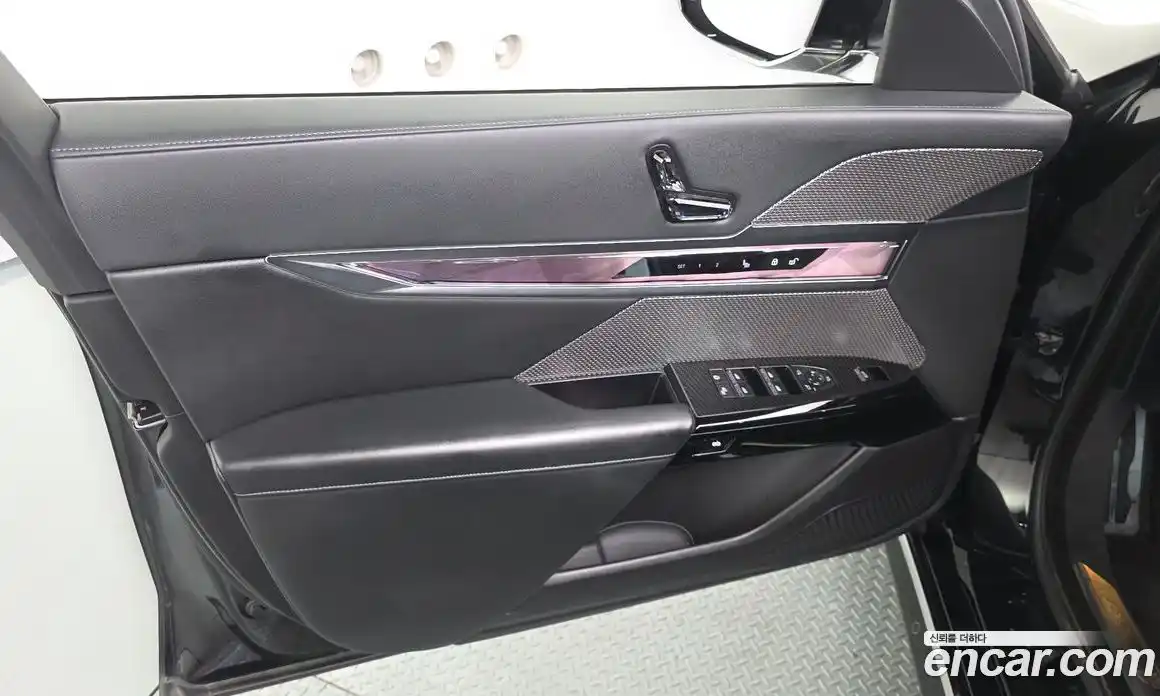 BMW 7 серия 2024 3.0 автомат (гидро), фото 13