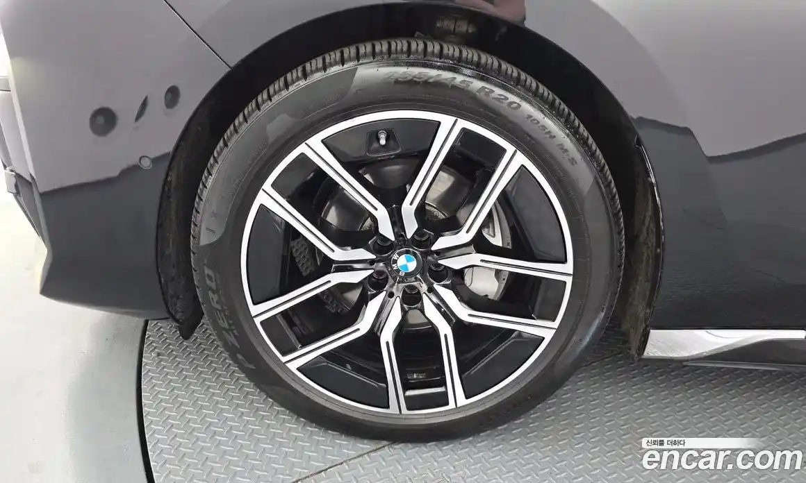 BMW 7 серия 2024 3.0 автомат (гидро), фото 4