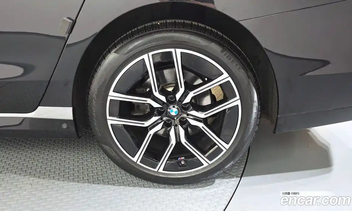 BMW 7 серия 2024 3.0 автомат (гидро), фото 6