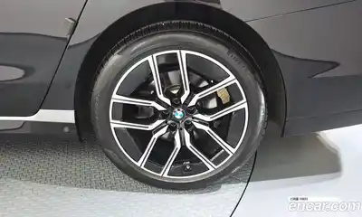 BMW 7 серия 2024 3.0 автомат (гидро), миниатюра 6