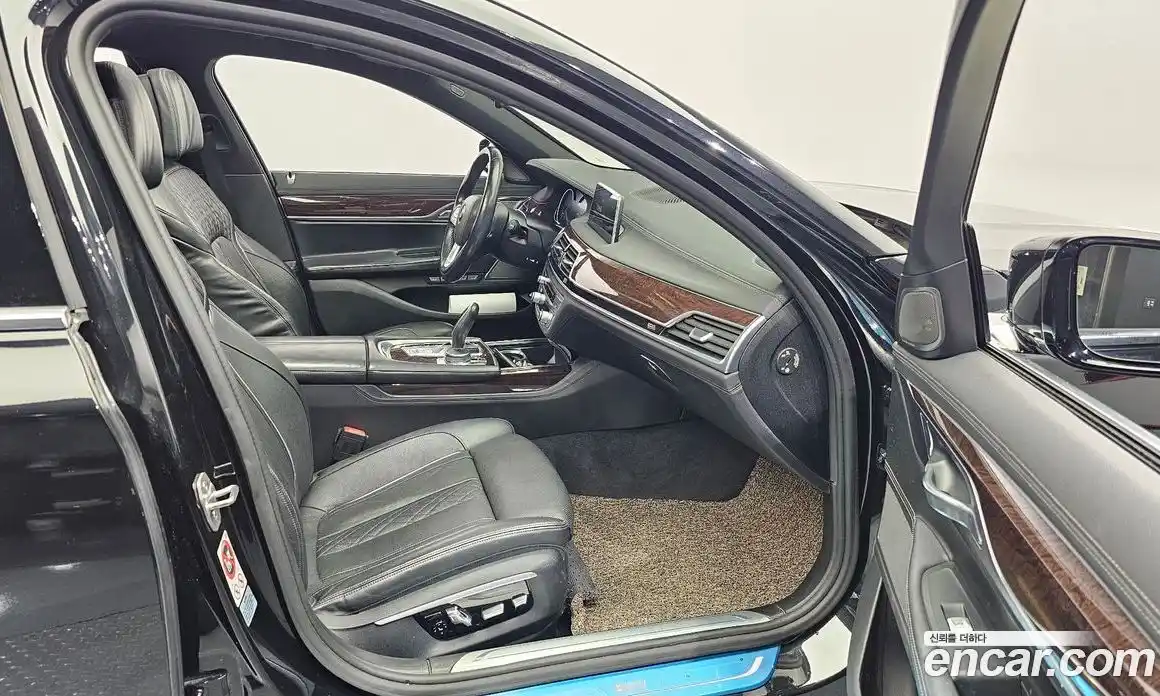 BMW 7 серия 2016 3.0 автомат (гидро), фото 11