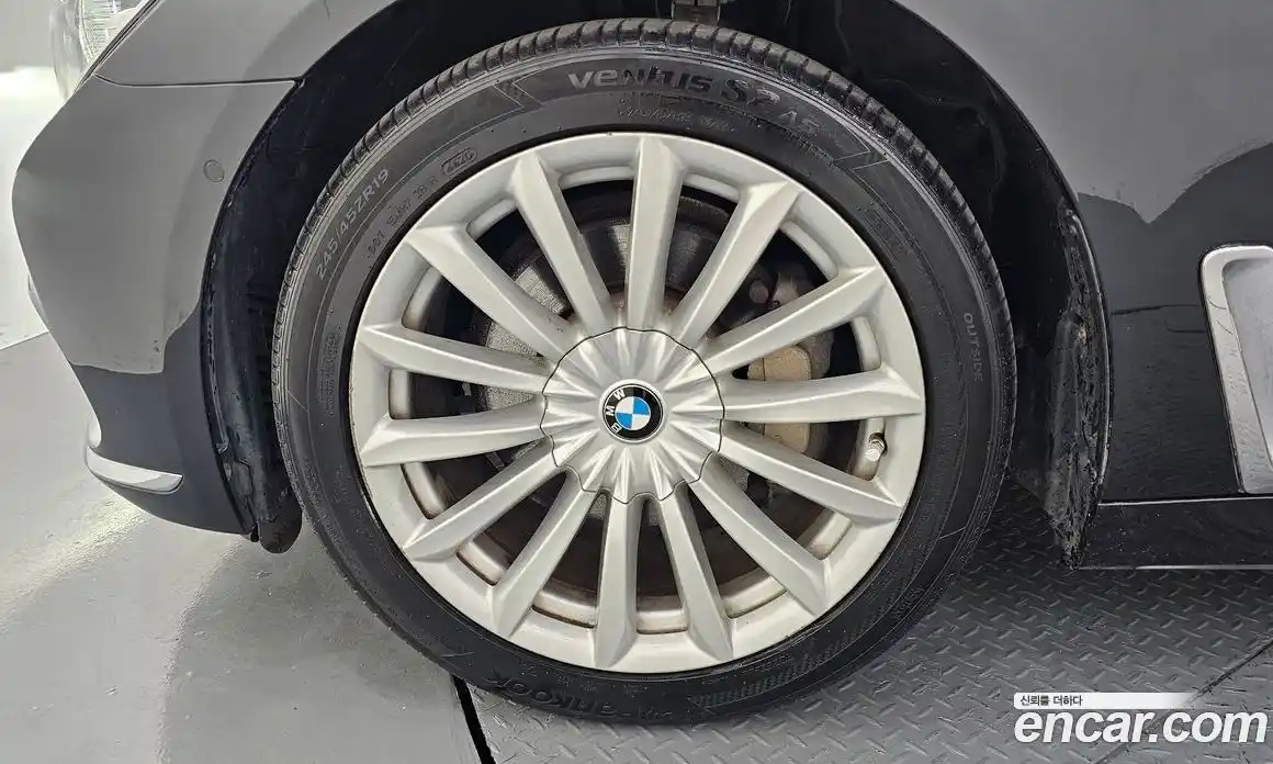 BMW 7 серия 2016 3.0 автомат (гидро), фото 5