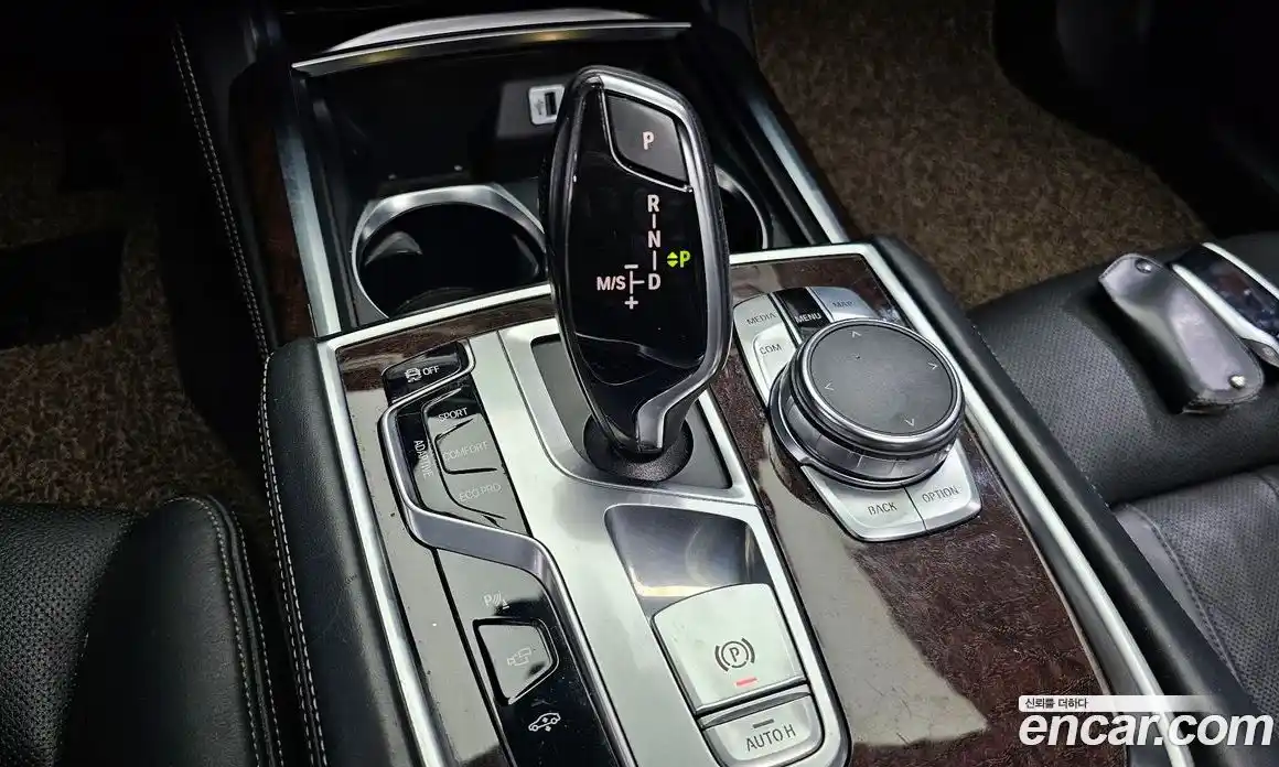 BMW 7 серия 2016 3.0 автомат (гидро), фото 9
