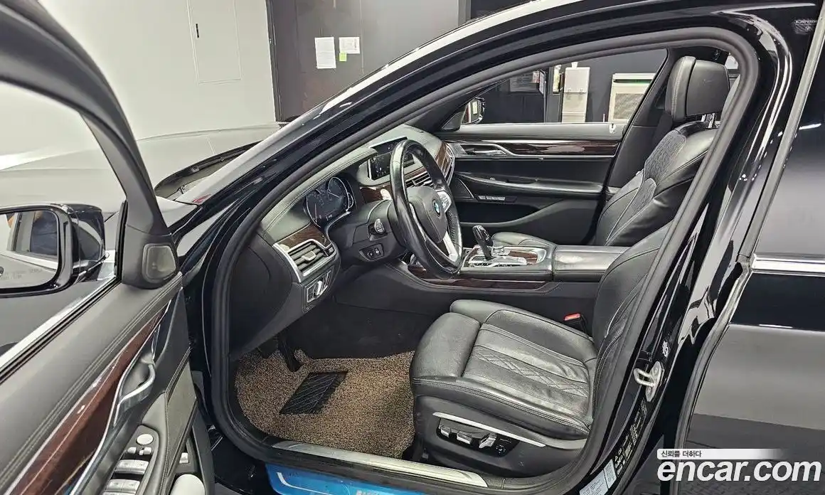 BMW 7 серия 2016 3.0 автомат (гидро), фото 10