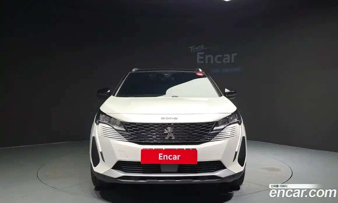 Peugeot 5008 2024 1.2 автомат (гидро), фото 3