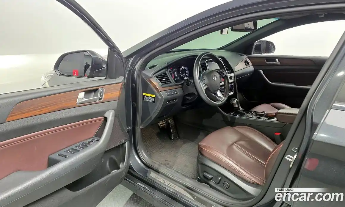 Hyundai Sonata 2017 2.0 автомат (гидро), фото 13