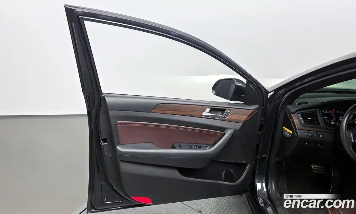 Hyundai Sonata 2017 2.0 автомат (гидро), фото 14