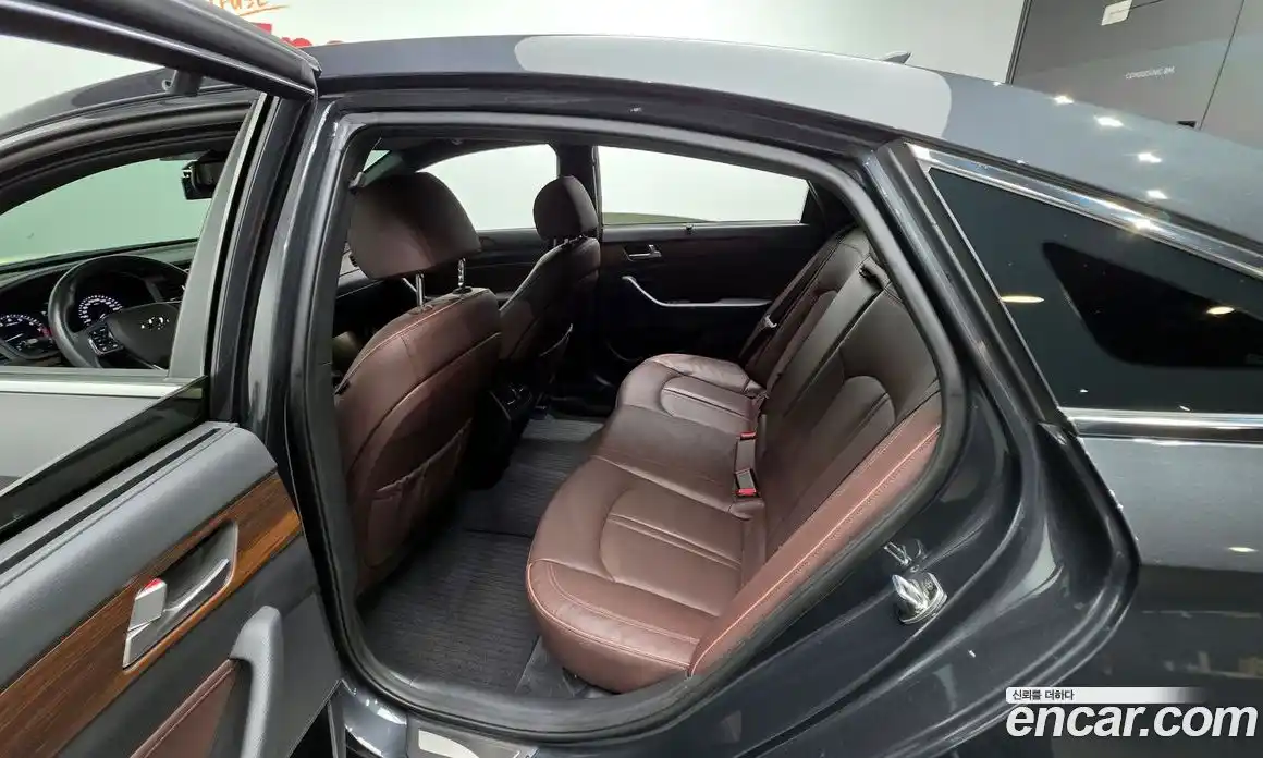 Hyundai Sonata 2017 2.0 автомат (гидро), фото 16