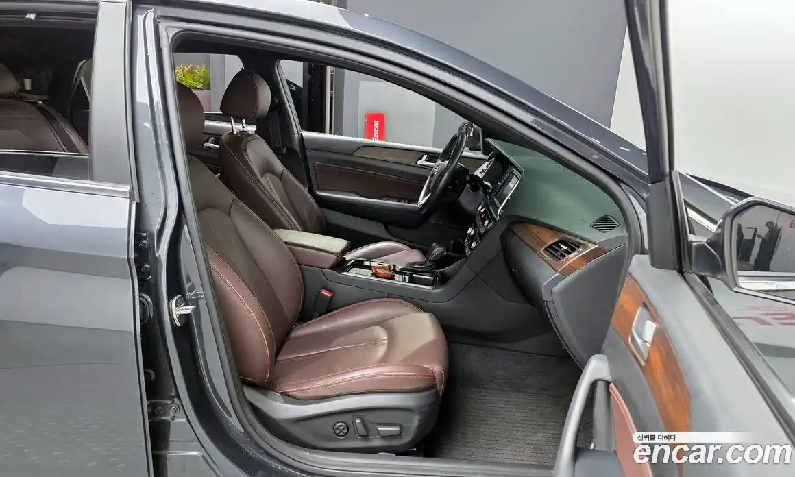 Hyundai Sonata 2017 2.0 автомат (гидро), фото 17