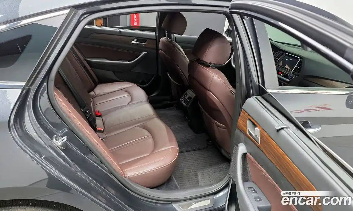 Hyundai Sonata 2017 2.0 автомат (гидро), фото 18