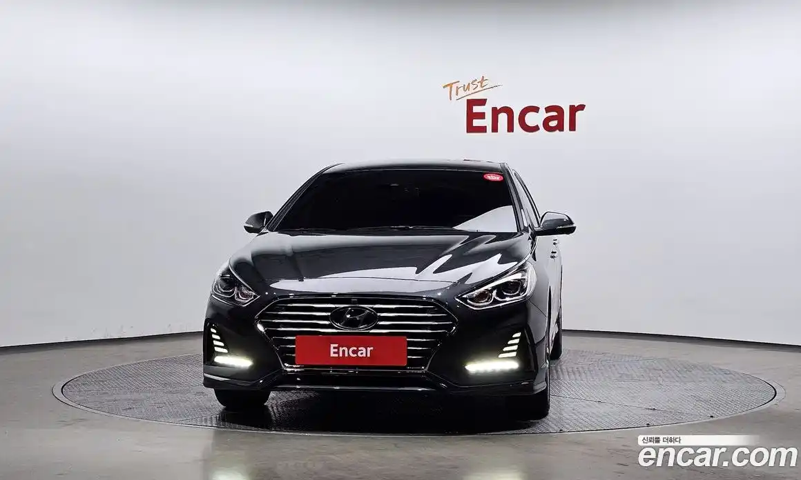 Hyundai Sonata 2017 2.0 автомат (гидро), фото 3